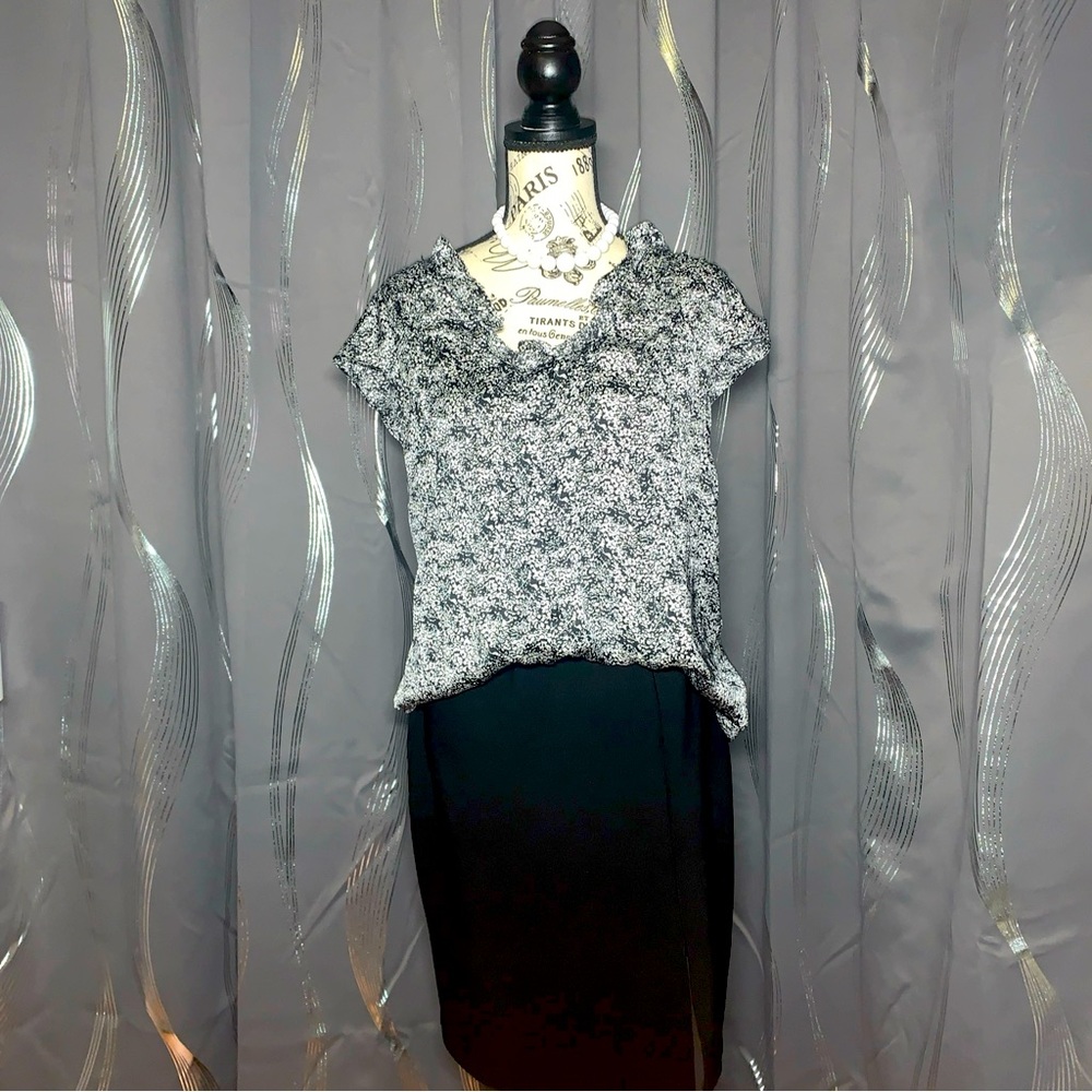 Anne Klein Satin Blouse Black And White Button Down Ruffle Round Neck Size XL